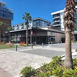 Entire Modern Luxury Condo 1-1 Near Airport-Downtown