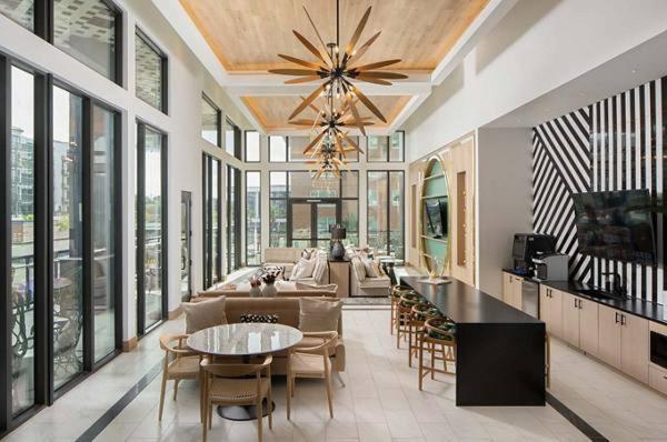 Guest house Entire Modern Luxury 1-1 Near Airport-downtown *