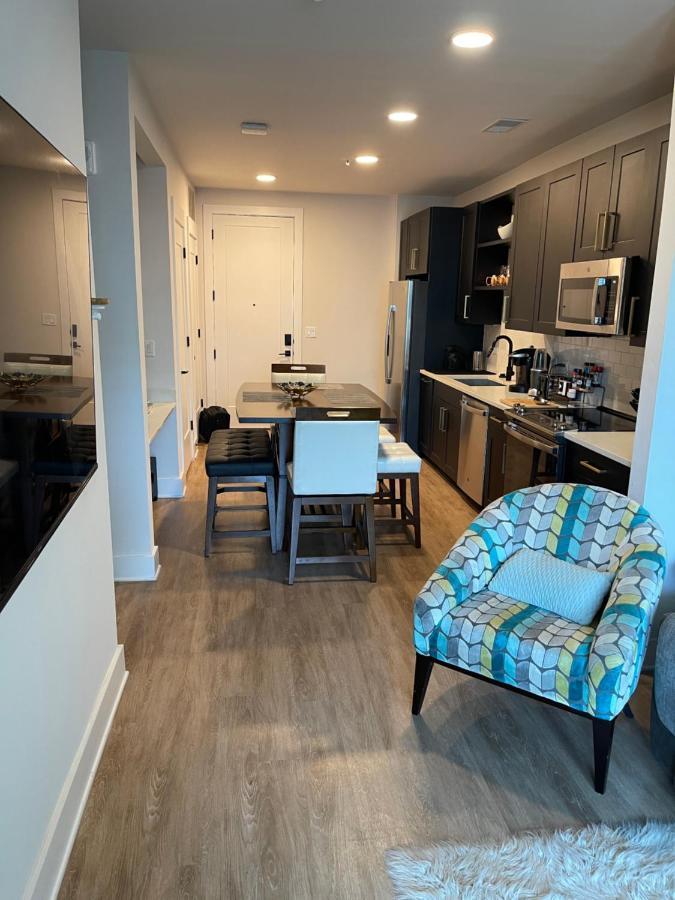 Guest house Entire Modern Luxury 1-1 Near Airport-downtown Tampa